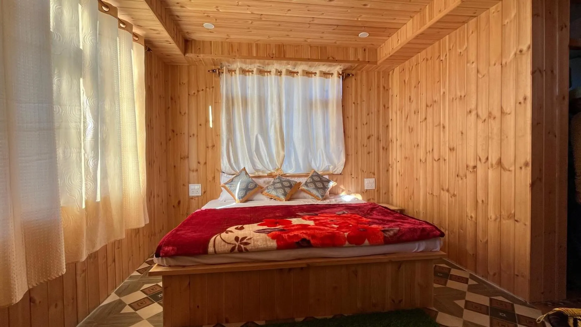 Gable Camp And Cottage Shimla 0*,